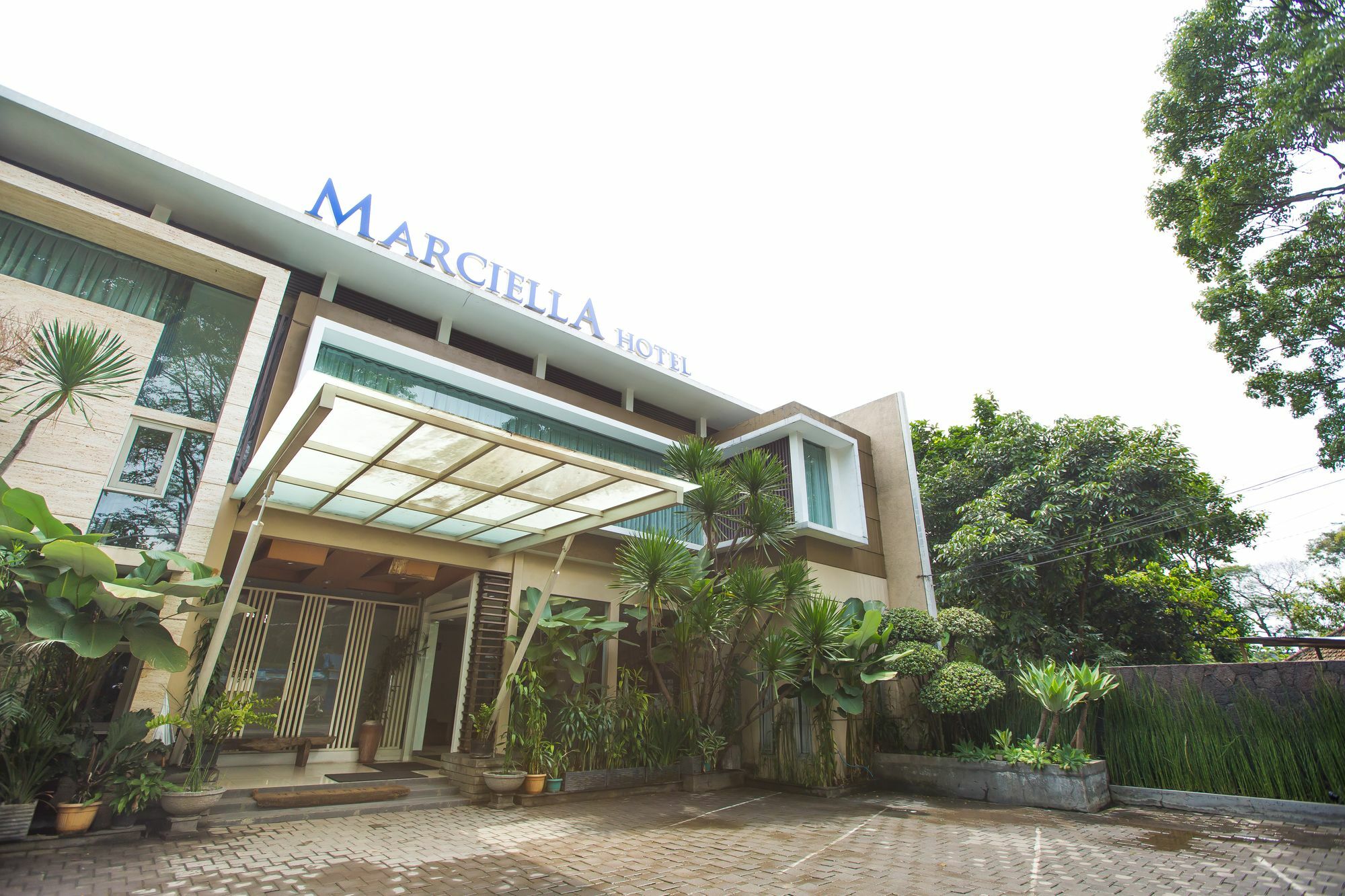 Marciella Hotel Бандунг Экстерьер фото